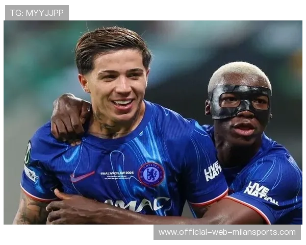 切尔西或引进新型后腰，阵型或变革